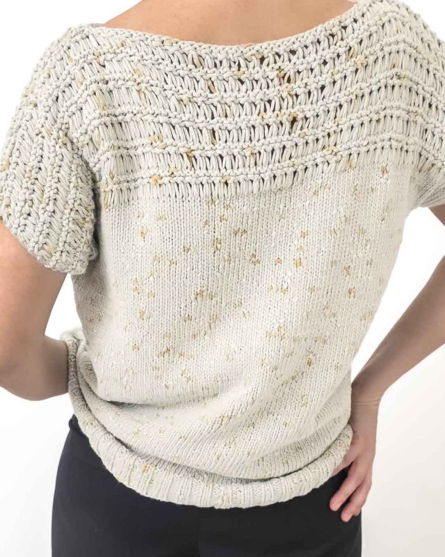 Classic Vintage Knitted Sweater Gold Speckles Size M - L - 7